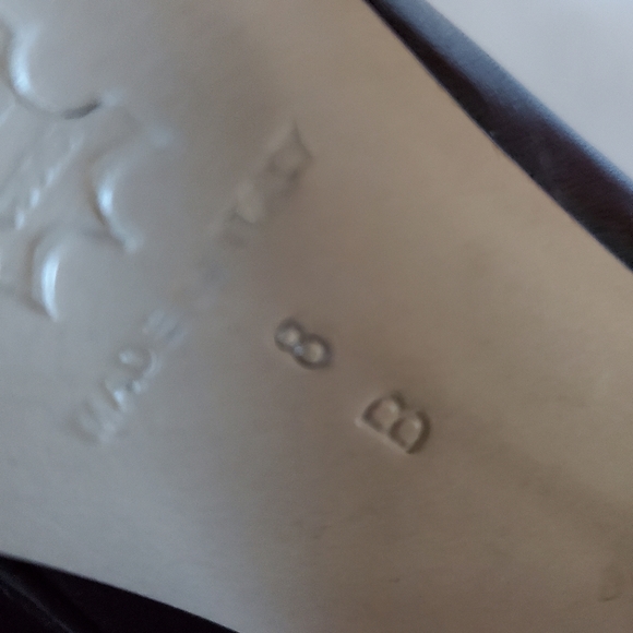 ISAAC - Picture 4 of 5